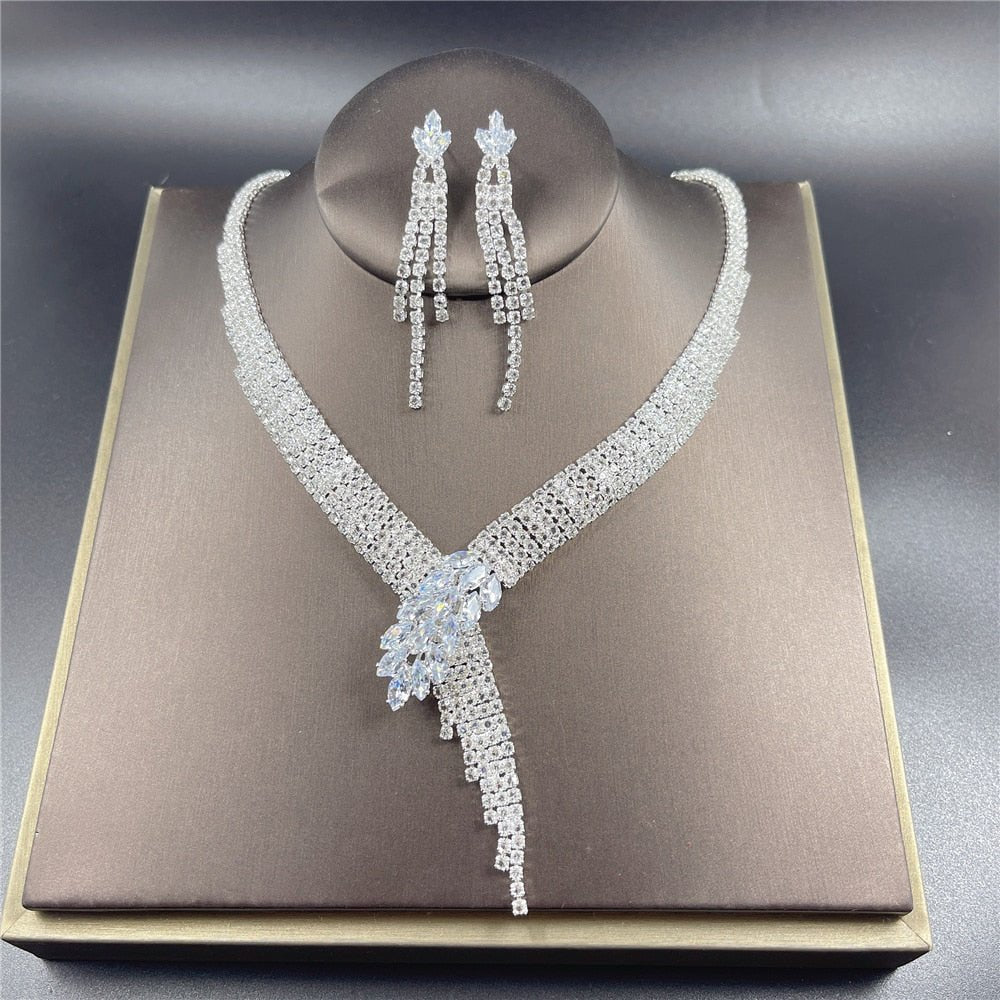 Silver Color Rhinestone Crystal Bridal Jewelry Set Earrings Necklace Wedding Geometric Elegant Romantic Bridesmaid Jewelry Sets - Weibrexx